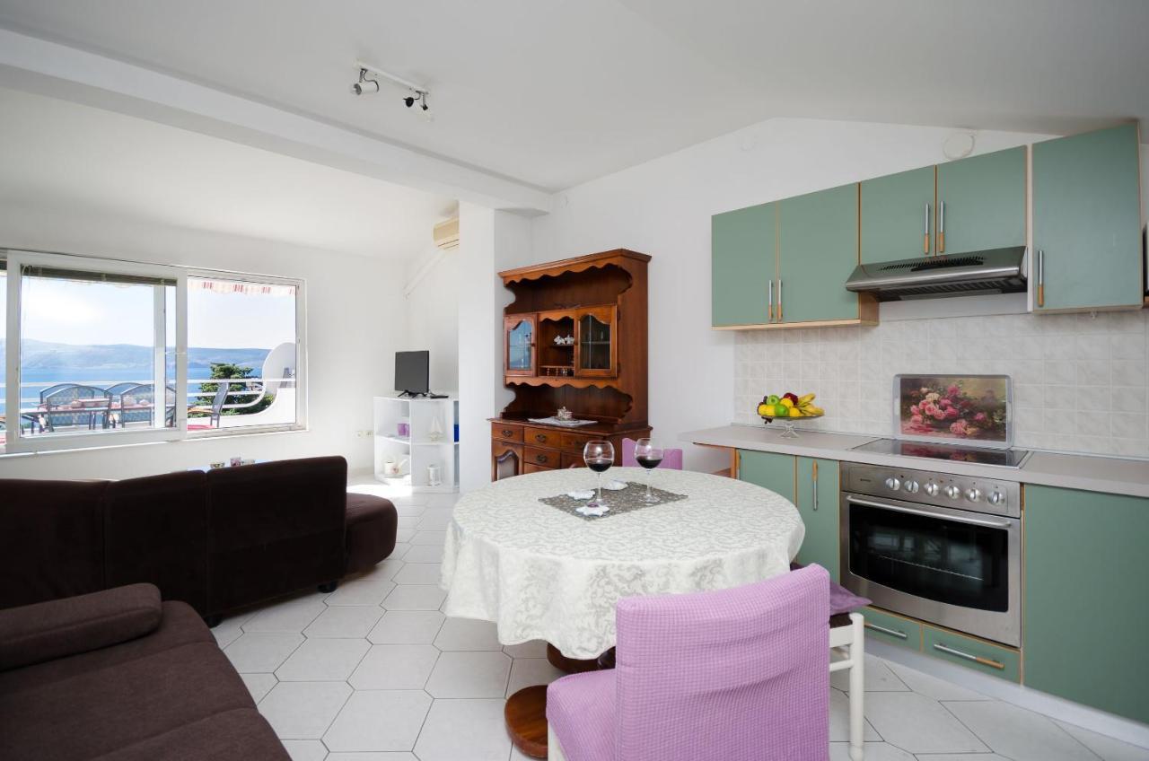 Apartments Snjezana Novi Vinodolski Esterno foto