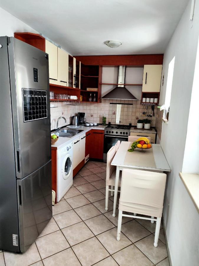 Apartments Snjezana Novi Vinodolski Esterno foto