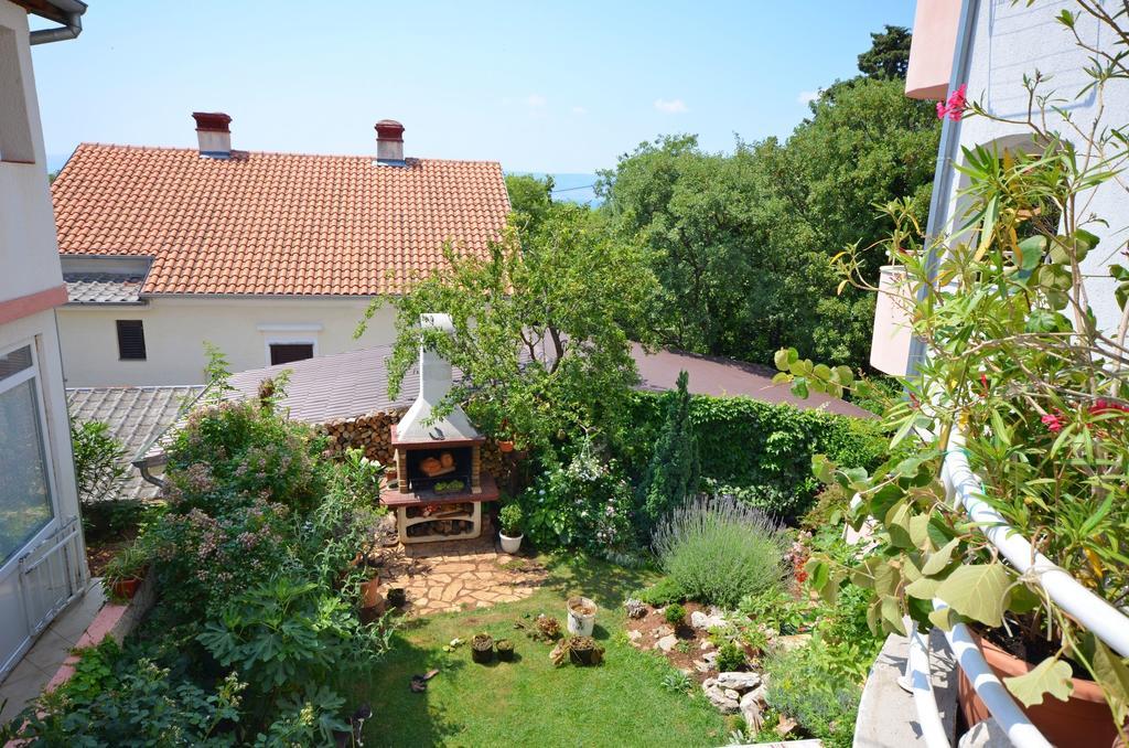 Apartments Snjezana Novi Vinodolski Esterno foto